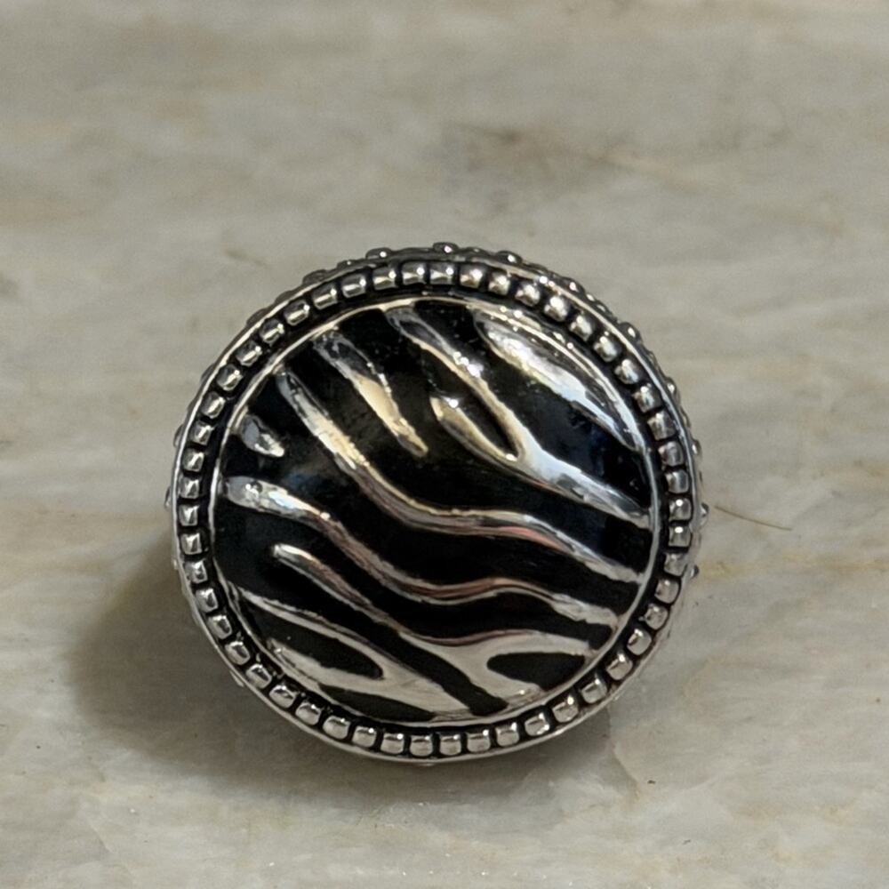 Premier Designs Safari Zebra Pattern Silver and Black Ring